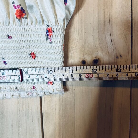 Out From‎ Under Urban Outfitters Floral Smocked Crop Top Crochet Cottagecore S - Picture 4 of 5